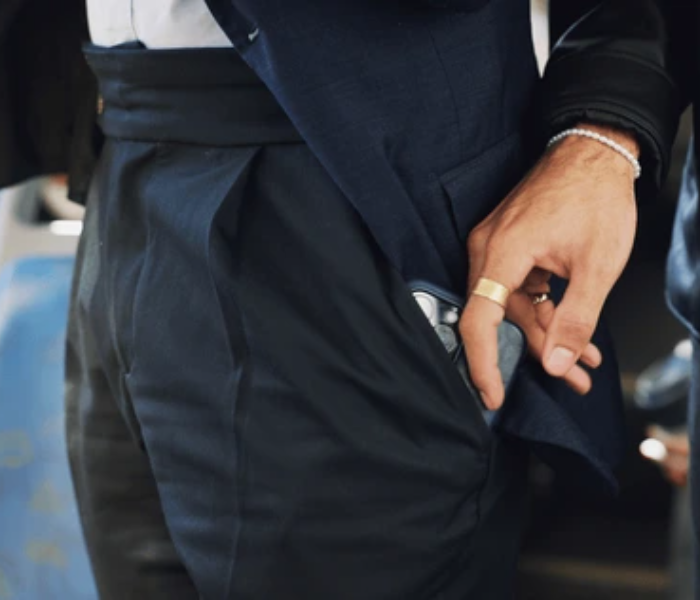 Mobile Thief! | ಮೊಬೈಲ್ ಕಳ್ಳನಿಗೆ ಕರ್ಮ ರಿಟರ್ನ್! | Speed News Kannada