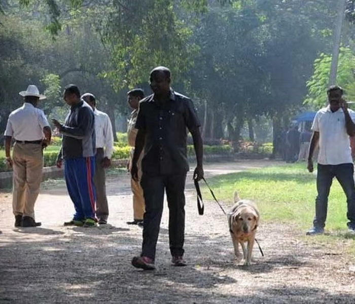 Bomb Threats To Delhi Schools | ಸಂಸತ್‌ ಸೇರಿ ದೆಹಲಿಯ ಶಾಲೆಗಳಿಗೆ ಬಾಂಬ್‌ ಬೆದರಿಕೆ ದೆಹಲಿ ಖಾಲಿಸ್ತಾನ ಆಗಲಿದೆ ಎಂಬ ಸಂದೇಶ ರವಾನೆ | Speed News Kannada