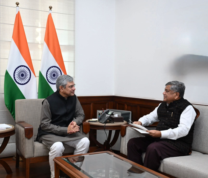 Belgaum Railway Projects | ಬೆಳಗಾವಿ ರೈಲ್ವೇ ಯೋಜನೆಗಳು ಸಚಿವ ಅಶ್ವಿನ್‌ ವೈಷ್ಣವ್‌ ಭೇಟಿ ಮಾಡಿದ ಸಂಸದ ಜಗದೀಶ ಶೆಟ್ಟರ್‌ | Speed News Kannada