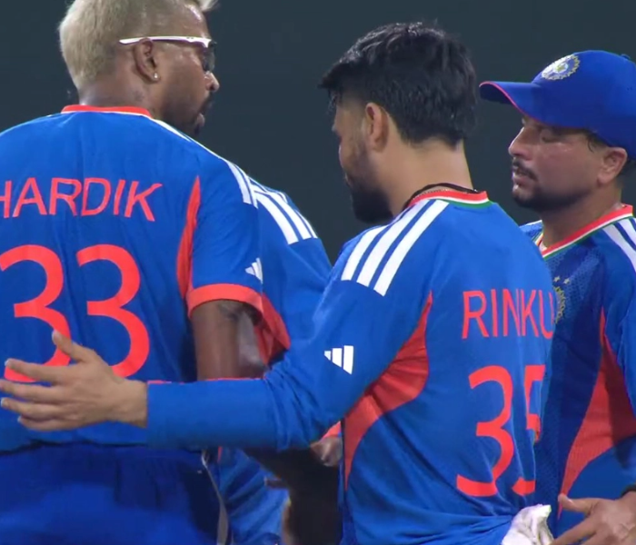 Kuldeep Yadav had an argument with Hardik Pandya on the field | ಗೆದ್ದ ಖುಷಿ ಬಿಟ್ಟು ಮೈದಾನದಲ್ಲಿ ಹಾರ್ದಿಕ್ ಪಾಂಡ್ಯ ಜೊತೆ ಕುಲದೀಪ್ ಯಾದವ್‌ ವಾಗ್ವಾದ ಕಾರಣ ಇದೇ | Speed News Kannada