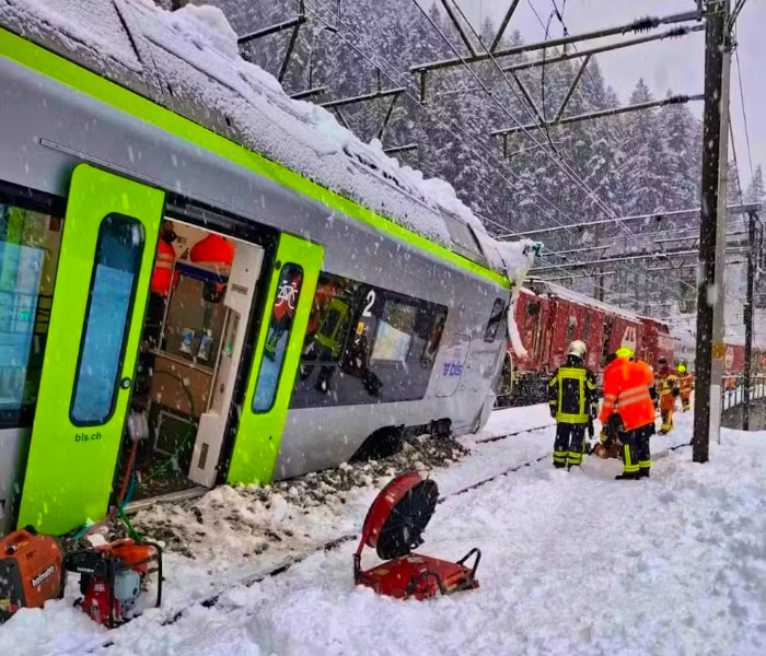 Heavy snowfall in Switzerland | ಸ್ವಿಜರ್ಲೆಂಡ್‌ನಲ್ಲಿ ಭಾರೀ ಹಿಮಪಾತ 80 ಪ್ರಯಾಣಿಕರಿದ್ದ ರೈಲು ಹಳಿ ತಪ್ಪಿ ಹಲವರಿಗೆ ಗಾಯ | Speed News Kannada