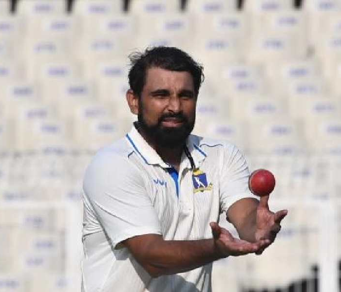 Ranji Trophy Semi Final | ರಣಜಿ ಟ್ರೋಫಿ ಸೆಮಿಫೈನಲ್ ಎಂಟು ವಿಕೆಟ್ ಕಿತ್ತ ಮುಹಮ್ಮದ್ ಶಮಿ ಬಿಸಿಸಿಐ ಸೆಲೆಕ್ಟರ್ಸ್ ಗೆ ಡೈರೆಕ್ಟ್ ಹಿಟ್ | Speed News Kannada