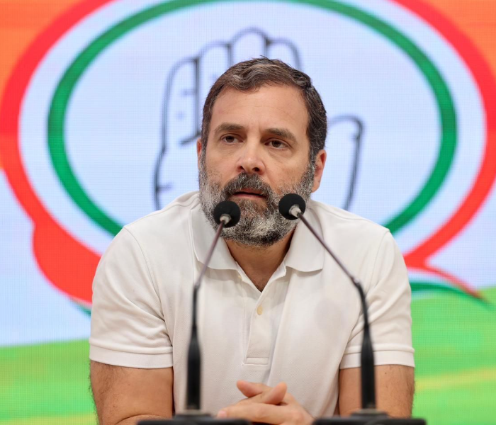 25 MPs including Rahul Gandhi shot dead | ರಾಹುಲ್ ಗಾಂಧಿ ಸೇರಿ 25 ಸಂಸದರಿಗೆ ಗುಂಡು ಕರ್ಣಿ ಸೇನಾ ವಕ್ತಾರನ ಬಂಧನ | Speed News Kannada