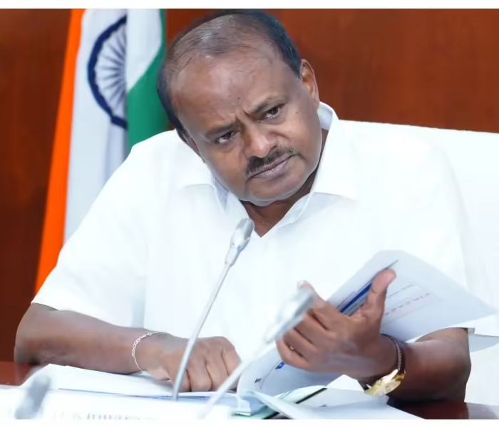 Siddaramaiah gave up the post of CM Kumaraswamy | ಒಕ್ಕಲಿಗರ ಮೇಲೆ ಪ್ರೀತಿ ಇದ್ದರೆ ಸಿಎಂ ಪೋಸ್ಟ್‌ ಬಿಟ್ಟುಕೊಡಿ ಸಿದ್ದರಾಮಯ್ಯ ಕಾಲೆಳೆದ ಕುಮಾರಸ್ವಾಮಿ | Speed News Kannada