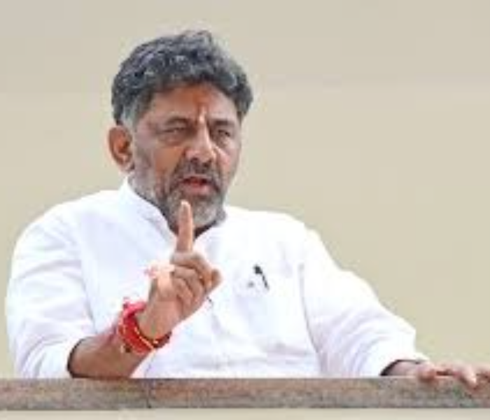 Ban on mobile phone use in schools | ಶಾಲೆಗಳಲ್ಲಿ ಮೊಬೈಲ್ ಬಳಕೆ ನಿಷೇಧ ಚಿಂತನೆ ನಡೆಯುತ್ತಿದೆ ಡಿ ಕೆ ಶಿವಕುಮಾರ್ | Speed News Kannada