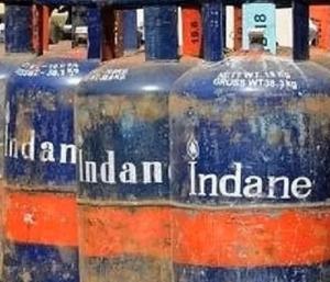 Cylinder Price Hike | ಕೇಂದ್ರ ಬಜೆಟ್ ದಿನವೇ ವಾಣಿಜ್ಯ ಬಳಕೆಯ ಸಿಲಿಂಡರ್ ಬೆಲೆ 50 ರೂ. ಹೆಚ್ಚಳ | Speed News Kannada