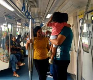 Violation Of Our Metro Rules By Our People..! | ನಮ್ಮ ಜನರಿಂದ ನಮ್ಮ ಮೆಟ್ರೋ ನಿಯಮ ಉಲ್ಲಂಘನೆ..! | Speed News Kannada