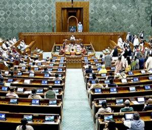 Congress Outraged Over Suspension Of Eight Opposition MPs  | ಲೋಕಸಭೆಯಲ್ಲಿಗದ್ದಲ ಎಬ್ಬಿಸಿದ ವಿಪಕ್ಷಗಳ ಎಂಟು ಸಂಸದರ ಅಮಾನತು: ಕಾಂಗ್ರೆಸ್‌ ಆಕ್ರೋಶ | Speed News Kannada