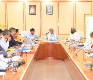 Siddaramaiah | ಬಜೆಟ್‌ ಪೂರ್ವಭಾವಿ ಸಭೆ ಆರಂಭ; ಮಾರ್ಚ್‌ ನಲ್ಲಿ 17ನೇ ಬಜೆಟ್‌ ಮಂಡನೆಗೆ ಸಿದ್ದರಾಮಯ್ಯ ತಯಾರಿ | Speed News kannada