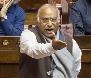 Mallikarjun Kharge Thundered Against The Central Government! | ಕೇಂದ್ರ ಸರ್ಕಾರದ ವಿರುದ್ಧ ಗುಡುಗಿದ ಮಲ್ಲಿಕಾರ್ಜುನ ಖರ್ಗೆ! | Speed News Kannada