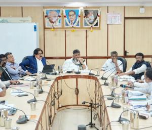 DCM Shivakumar | ಬೆಂಗಳೂರು ಬ್ಯುಸಿನೆಸ್ ಕಾರಿಡಾರ್‌ ಸಭೆ ಭೂಮಿ ನೀಡಿದವರಿಗೆ ಪರಿಹಾರದ ಚೆಕ್‌ ನೀಡಿದ ಡಿಸಿಎಂ  ಶಿವಕುಮಾರ್ | Speed News Kannada