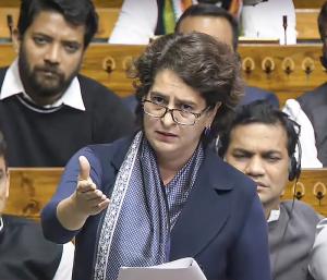 Priyanka | ವಿಪಕ್ಷಗಳ ಪ್ರಶ್ನೆಗೆ ಉತ್ತರಿಸದೆ ಸರ್ಕಾರ ದಾರಿ ತಪ್ಪಿಸುತ್ತಿದೆ  ಪ್ರಿಯಾಂಕಾ ವಾಗ್ಧಾಳಿ! | Speed News Kannada