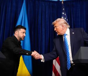 Ukraine Businesses  | ಉಕ್ರೇನ್ ಹೊಟ್ಟೆಗೆ ತಣ್ಣೀರು ಬಟ್ಟೆ, ವ್ಯಾಪಾರ ಹಾಗೂ ವ್ಯವಹಾರಕ್ಕೂ ಬಿತ್ತು ಕಲ್ಲು | Speed News Kannada