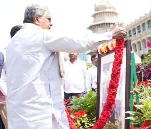 CM post Decision of Superiors is Final | ಸಿಎಂ ಹುದ್ದೆ ವರಿಷ್ಠರ ತೀರ್ಮಾನವೇ ಅಂತಿಮ ಅವರು ಕರೆದರೆ ಮಾತ್ರ ದೆಹಲಿಗೆ ಹೋಗುವೆ ಸಿದ್ದರಾಮಯ್ಯ | Speed News Kannada