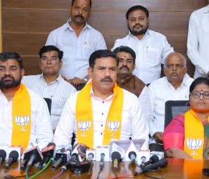 Creating a Health Emergency in the State | ರಾಜ್ಯದಲ್ಲಿ ಅರೋಗ್ಯ ತುರ್ತುಪರಿಸ್ಥಿತಿ ನಿರ್ಮಾಣ ಬಿ ವೈ ವಿಜಯೇಂದ್ರ ವಾಗ್ದಾಳಿ | Speed News Kannada