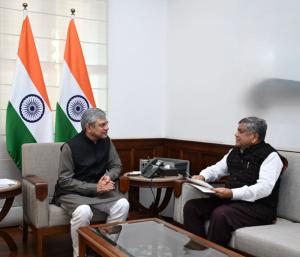 Belgaum Railway Projects | ಬೆಳಗಾವಿ ರೈಲ್ವೇ ಯೋಜನೆಗಳು ಸಚಿವ ಅಶ್ವಿನ್‌ ವೈಷ್ಣವ್‌ ಭೇಟಿ ಮಾಡಿದ ಸಂಸದ ಜಗದೀಶ ಶೆಟ್ಟರ್‌ | Speed News Kannada