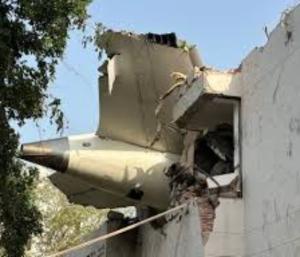 Pilot stopped the fuel | ಏರ್‌ ಇಂಡಿಯಾ ವಿಮಾನ ಪತನಕ್ಕೆ ಪೈಲಟ್‌ ಇಂಧನ ಬಂದ್‌ ಮಾಡಿದ್ದು ಕಾರಣ ವಿದೇಶಿ ಮಾಧ್ಯಮದ ವರದಿ | Speed News Kannada