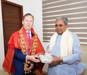 CM Siddaramaiah meets US Ambassador | ಸಿಎಂ ಸಿದ್ದರಾಮಯ್ಯ ಅಮೆರಿಕ ರಾಯಭಾರಿ ಭೇಟಿ | Speed News Kannada