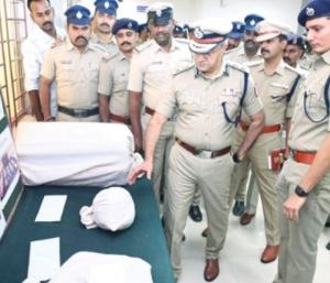 Drugs worth Rs. 21.50 crore seized | ರೂ21.50 ಕೋಟಿ ಮೌಲ್ಯದ ಡ್ರಗ್ಸ್‌ ಜಪ್ತಿ ವಿದೇಶಿಯರು ಸೇರಿ 15 ಮಂದಿ ಬಂಧನ | Speed News Kannada