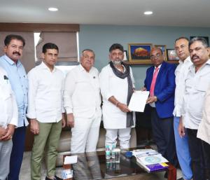 Election Commission for error free voter list | ದೋಷಮುಕ್ತ ಮತದಾರರ ಪಟ್ಟಿಗಾಗಿ ಚುನಾವಣಾ ಆಯೋಗಕ್ಕೆ ಕಾಂಗ್ರೆಸ್‌ ನಿಯೋಗ ಮನವಿ | Speed News Kannada