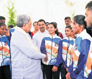 A grand welcome for international Thoball champions | ಬೆಂಗಳೂರಿನಲ್ಲಿ ಅಂತಾರಾಷ್ಟ್ರೀಯ ಥೋಬಾಲ್ ಚಾಂಪಿಯನ್‌ಗಳಿಗೆ ಭವ್ಯ ಸ್ವಾಗತ | Speed News Kannada