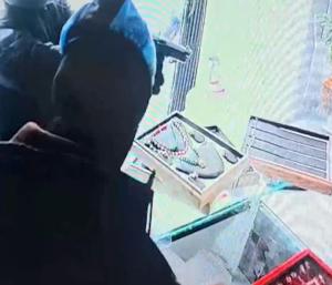 Halasangi gold shop robbery case | ಹಲಸಂಗಿ ಚಿನ್ನದಂಗಡಿ ದರೋಡೆ ಕೇಸ್ ಇಬ್ಬರು ಅರೆಸ್ಟ್ | Speed News Kannada