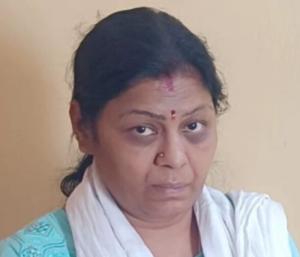 Aunty steals gold jewellery worth Rs 3.4 lakh | ಪ್ರಿಯಕರನ ಸಾಲ ತೀರಿಸಲು 3.4 ಲಕ್ಷ ಮೌಲ್ಯದ ಚಿನ್ನಾಭರಣ ಕದ್ದ ಆಂಟಿ | Speed News Kannada