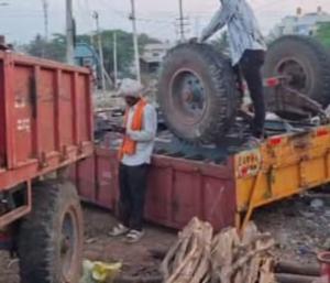 Four people including a child die after tractor trolley overturns | ಟ್ರ್ಯಾಕ್ಟರ್‌ನ ಟ್ರಾಲಿ ಕಟ್ ಆಗಿ ಪಲ್ಟಿ ಮಗು ಸೇರಿ ನಾಲ್ವರ ದುರ್ಮರಣ | Speed News Kannada