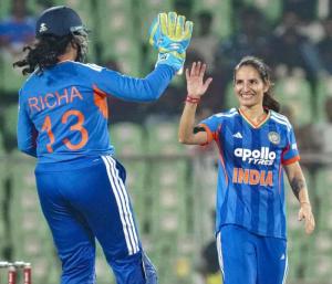 T20 series in Indias hands | ತವರಿನಲ್ಲೇ ಆಸ್ಟ್ರೇಲಿಯಾಗೆ ಮುಖಭಂಗ 3ನೇ ಪಂದ್ಯ ಗೆದ್ದ ಭಾರತ ಟಿ20 ಸರಣಿ ಟೀಂ ಇಂಡಿಯಾ ಕೈವಶ | Speed News kannada