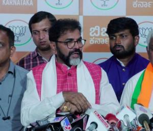 Not all Muslims are bad | ಎಲ್ಲ ಮುಸಲ್ಮಾನರು ಕೆಟ್ಟವರಲ್ಲ ಕೆಲವರಿಂದ ಇಡೀ ಸಮುದಾಯಕ್ಕೆ ಕೆಟ್ಟ ಹೆಸರು ಛಲವಾದಿ ನಾರಾಯಣಸ್ವಾಮಿ  | Speed News Kannada