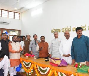 CM Siddaramaiahs next budget | ಸಿಎಂ ಸಿದ್ದರಾಮಯ್ಯ ಅವರ ಮುಂದಿನ ಬಜೆಟ್ ನಲ್ಲೂ ಪತ್ರಕರ್ತ ಸಮುದಾಯಕ್ಕೆ ಸಿಹಿ ಸುದ್ದಿ ಕೆ ವಿ ಪ್ರಭಾಕರ್ | Speed News Kannada