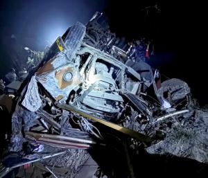 Nepal Bus falls into river | ನೇಪಾಳ ನದಿಗೆ ಉರುಳಿ ಬಿದ್ದ ಬಸ್ ಕನಿಷ್ಠ 18 ಮಂದಿ ಮೃತ್ಯು | Speed News Kannada