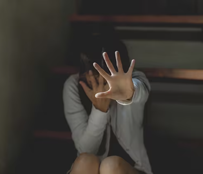 Indecent behavior by taking off ones pants in front of women | ಮಹಿಳೆಯರ ಎದುರು ಪ್ಯಾಂಟ್ ಬಿಚ್ಚಿ ಅಸಭ್ಯ ವರ್ತನೆ | Speed News Kannada