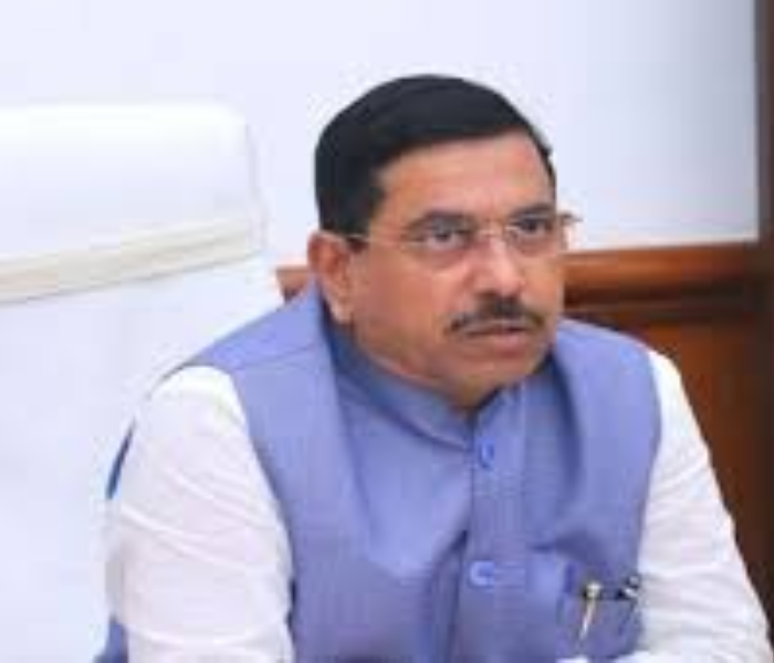 53 thousand posts | 53 ಸಾವಿರ ಹುದ್ದೆ ಯಾವ ಯಾವ ಇಲಾಖೆಗಳದ್ದು ಎಂದು ಲೆಕ್ಕ ಕೊಡಿ ಸಚಿವ ಜೋಶಿ ಆಗ್ರಹ | Speed News Kannada