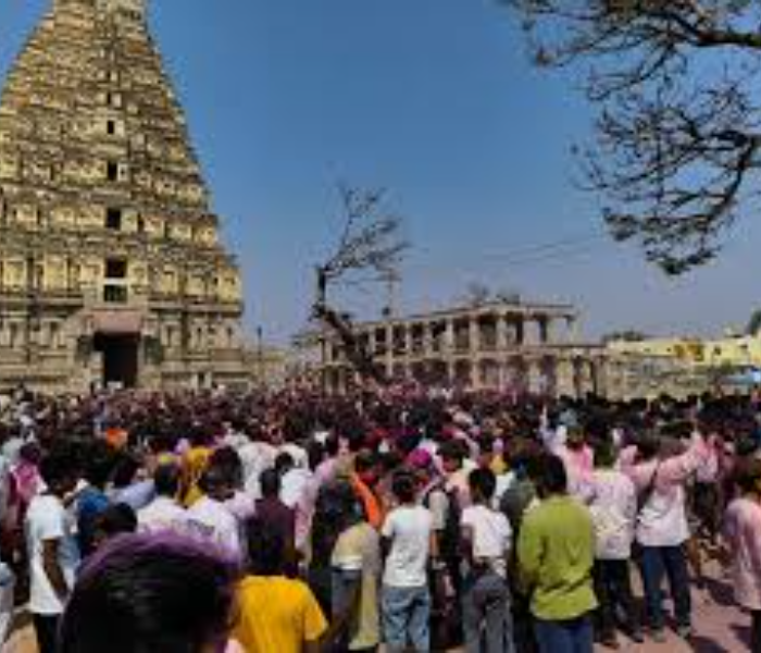 Holi celebrations in Hampi | ಹಂಪಿಯಲ್ಲಿ ಹೋಳಿ ಸಂಭ್ರಮ ನೂರಾರು ವಿದೇಶಿಯರ ಸಹಿತ ಸ್ಥಳೀಯರಿಂದ ಬಣ್ಣದೋಕುಳಿ | Speed News Kannada