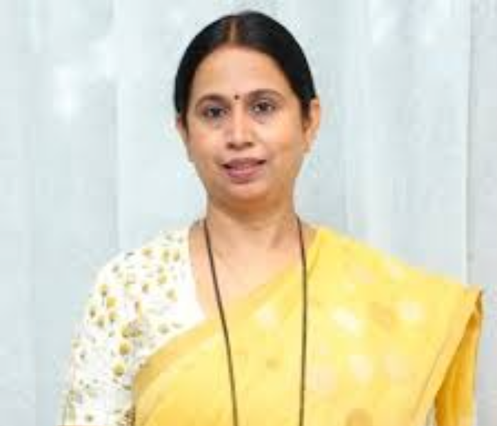 cylinder price hike gift of modi govt ; lakshmi hebbalkar Speed News Kannada 