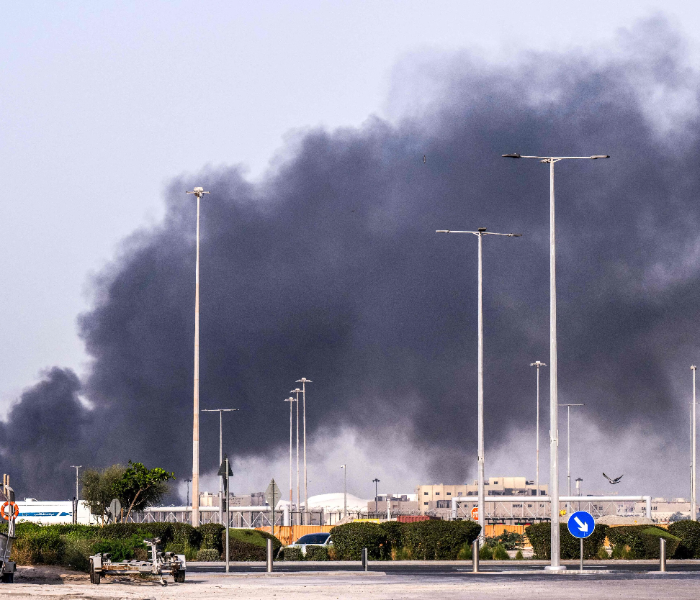 Indian injured in missile attack on Abudhabi | ಅಬುಧಾಬಿ ಮೇಲೆ ಕ್ಷಿಪಣಿ ದಾಳಿ ಗಾಯಗೊಂಡ ಭಾರತೀಯ | Speed News Kannada