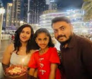 Family leaves Bengaluru for daughters birthday celebration Locked in Dubai | ಮಗಳ ಬರ್ತ್ ಡೇ ಸೆಲೆಬ್ರೇಷನ್ ಗೆಂದು ಬೆಂಗಳೂರಿಂದ ಹೋದ ಕುಟುಂಬ ದುಬೈನಲ್ಲೇ ಲಾಕ್‌ | Speed News Kannada