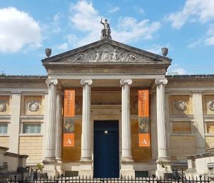 British Museum returns 16th century idol to Tamil Nadu temple | ತಮಿಳುನಾಡಿನ ದೇವಸ್ಥಾನಕ್ಕೆ 16ನೇ ಶತಮಾನದ ವಿಗ್ರಹ ಮರಳಿಸಿದ ಬ್ರಿಟನ್ ಮೂಸಿಯಂ | Speed News Kannada