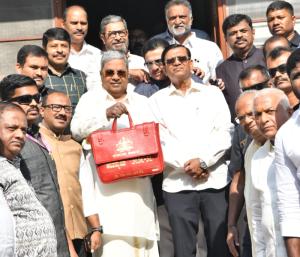 cold sorages at honnali, toravi ಬಜೆಟ್‌: ಹೊನ್ನಾಳಿ, ತೊರವಿಯಲ್ಲಿ ಎರಡು ಶೀತಲಗೃಹ  ಸ್ಥಾಪನೆ; ಸಿಎಂ ಸಿದ್ದರಾಮಯ್ಯSpeed News Kannada