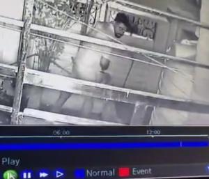 Womens innerwear stolen by psycho thief caught on CCTV | ಮಹಿಳೆಯರ ಒಳ ಉಡುಪು ಕದಿಯೋ ಸೈಕೋ ಕಳ್ಳ ಕುಕೃತ್ಯ ಸಿಸಿಟಿವಿಯಲ್ಲಿ ಸೆರೆ | Speed News Kannada