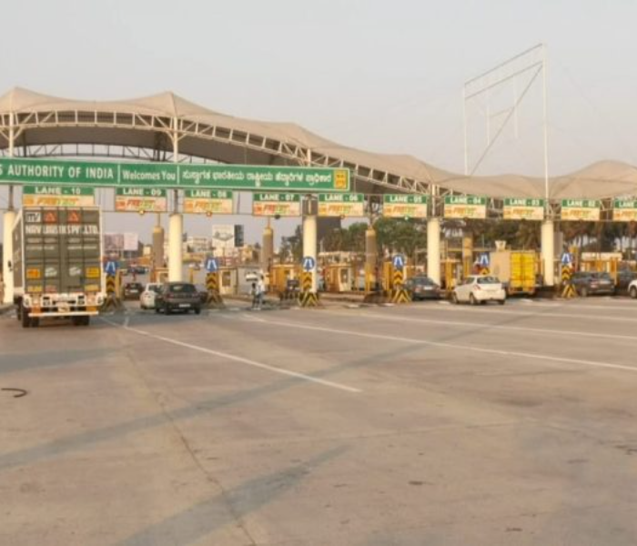 Vehicle-wise toll hike additional burden for passengers|ವಾಹನವಾರು ಟೋಲ್ ಹೆಚ್ಚಳ ಪ್ರಯಾಣಿಕರಿಗೆ ಹೆಚ್ಚುವರಿ ಭಾರ|Speed News Kannada