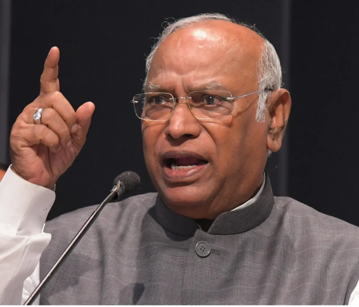 Kharge warns to find new route for gas import|ಅನಿಲ ಆಮದಿಗೆ ಹೊಸ ಮಾರ್ಗ ಹುಡುಕಿ  ಖರ್ಗೆ ಎಚ್ಚರಿಕೆ|Speed News Kannada