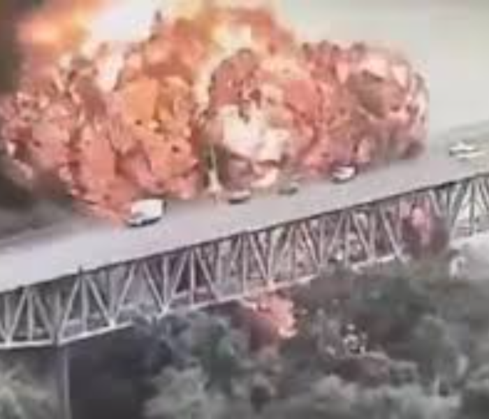Massive explosion near Panama Canal burns fuel tankers|ಪನಾಮ ಕಾಲುವೆ ಬಳಿ ಭೀಕರ ಸ್ಫೋಟ ಇಂಧನ ಟ್ಯಾಂಕರ್‌ಗಳು ಭಸ್ಮ| Speed News Kannada