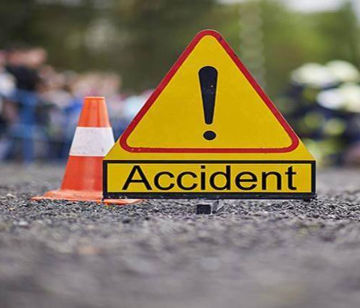 9 killed in Kerala after TT vehicle falls into ditch | ಕಂದಕಕ್ಕೆ ಉರುಳಿಬಿದ್ದ ಟಿಟಿ ವಾಹನ, ಕೇರಳದ 9 ಮಂದಿ ಸಾವು | Speed news kannada