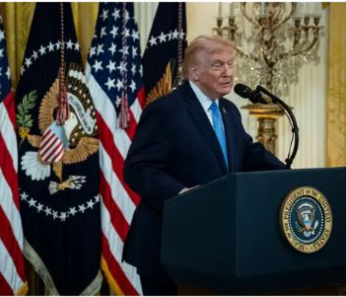 Shooting at Trump dinner party, Trump safe from attack | ಟ್ರಂಪ್‌ ಭಾಗವಹಿಸಿದ್ದ ಔತಣಕೂಟದಲ್ಲಿ ಗುಂಡಿನ ದಾಳಿ, ದಾಳಿಯಿಂದ ಟ್ರಂಪ್‌ ಸೇಫ್‌ | Speed news kannada 