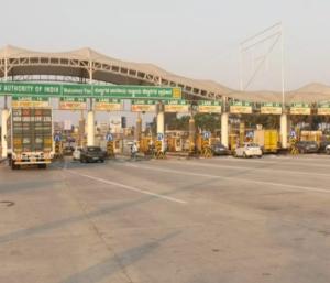 Vehicle-wise toll hike additional burden for passengers|ವಾಹನವಾರು ಟೋಲ್ ಹೆಚ್ಚಳ ಪ್ರಯಾಣಿಕರಿಗೆ ಹೆಚ್ಚುವರಿ ಭಾರ|Speed News Kannada