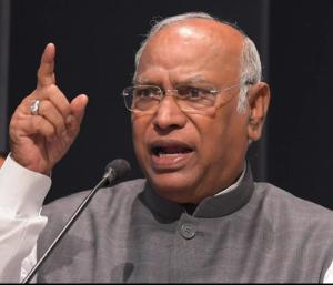 Kharge warns to find new route for gas import|ಅನಿಲ ಆಮದಿಗೆ ಹೊಸ ಮಾರ್ಗ ಹುಡುಕಿ  ಖರ್ಗೆ ಎಚ್ಚರಿಕೆ|Speed News Kannada