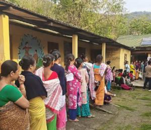 Voting begins in 2 constituencies in Assam Kerala Puducherry and Karnataka|ಅಸ್ಸಾಂ ಕೇರಳ ಪುದುಚೆರಿ ಕರ್ನಾಟಕದ 2 ಕ್ಷೇತ್ರಗಳಲ್ಲಿ ಮತದಾನ ಆರಂಭ|Speed News Kannada