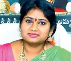 Andhra charity department officer ACB caught in illegal asset detection|ಅಕ್ರಮ ಆಸ್ತಿ ಪತ್ತೆ ಆಂಧ್ರದ ದತ್ತಿ ಇಲಾಖೆ ಅಧಿಕಾರಿ ಎಸಿಬಿ ಬಲೆಗೆ|Speed News Kannada